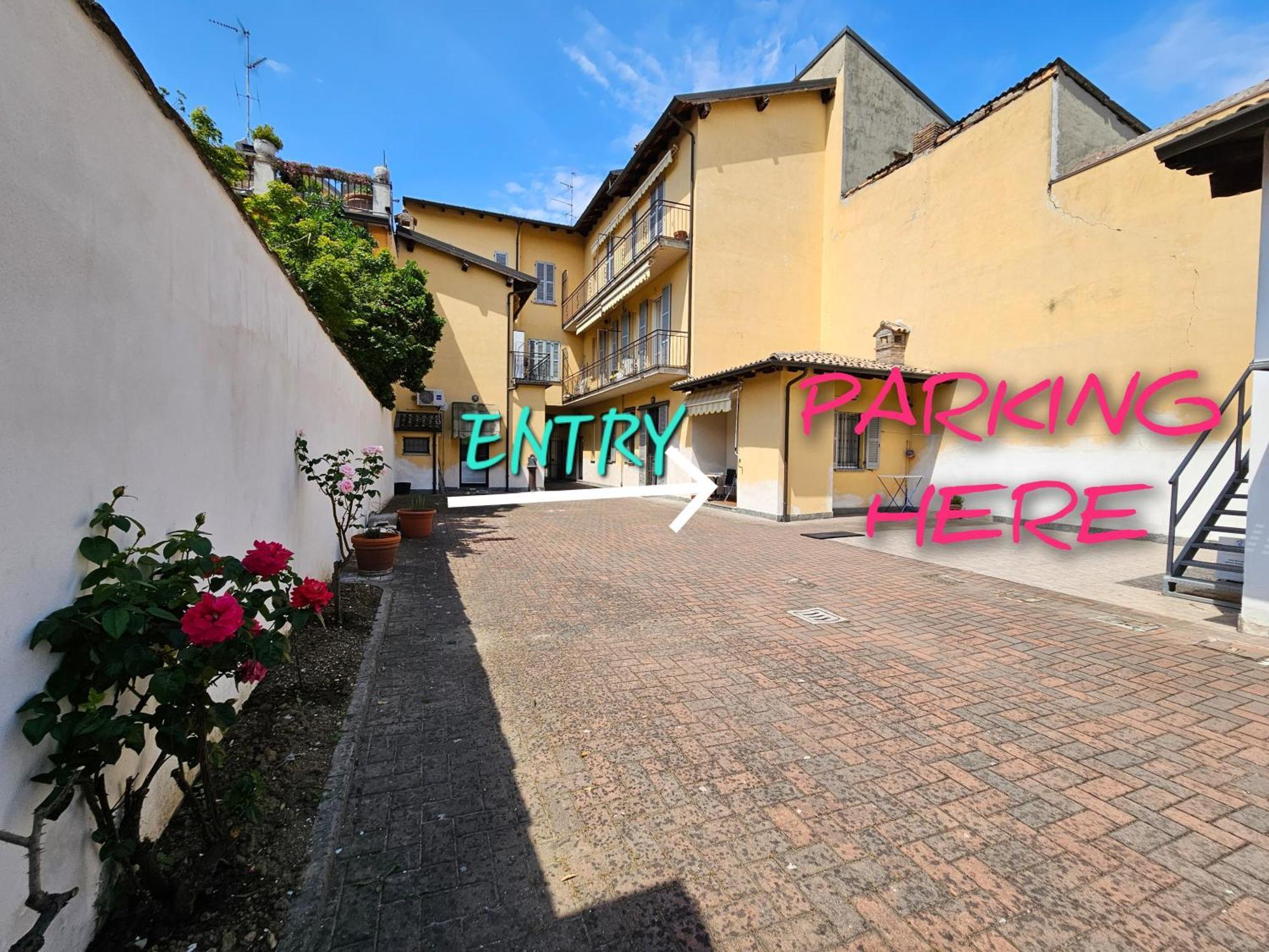 Casteggio Casa Oltrepo Fresco Centrale Ma Silenzioso Parcheggio Interno מראה חיצוני תמונה
